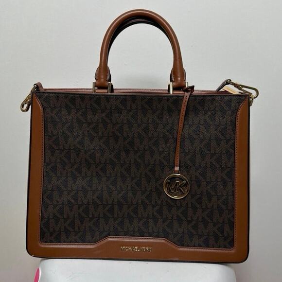 Michael Kors Handbags - Michael Kors Tote Bag